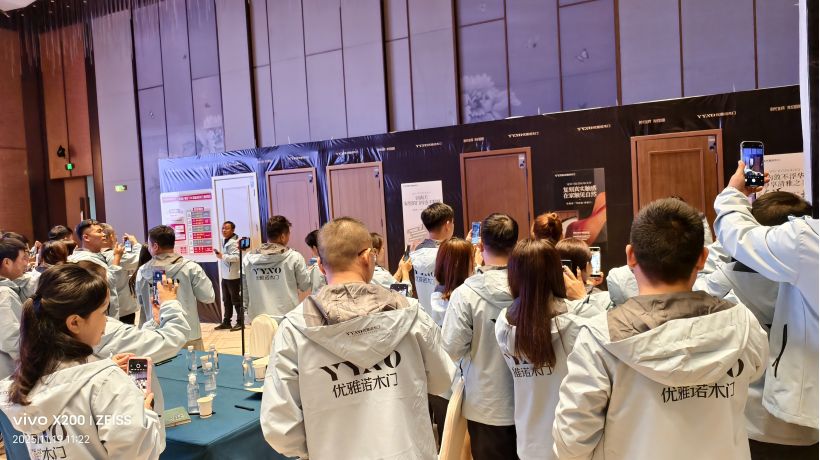 1763803470299805.jpg 5.jpg